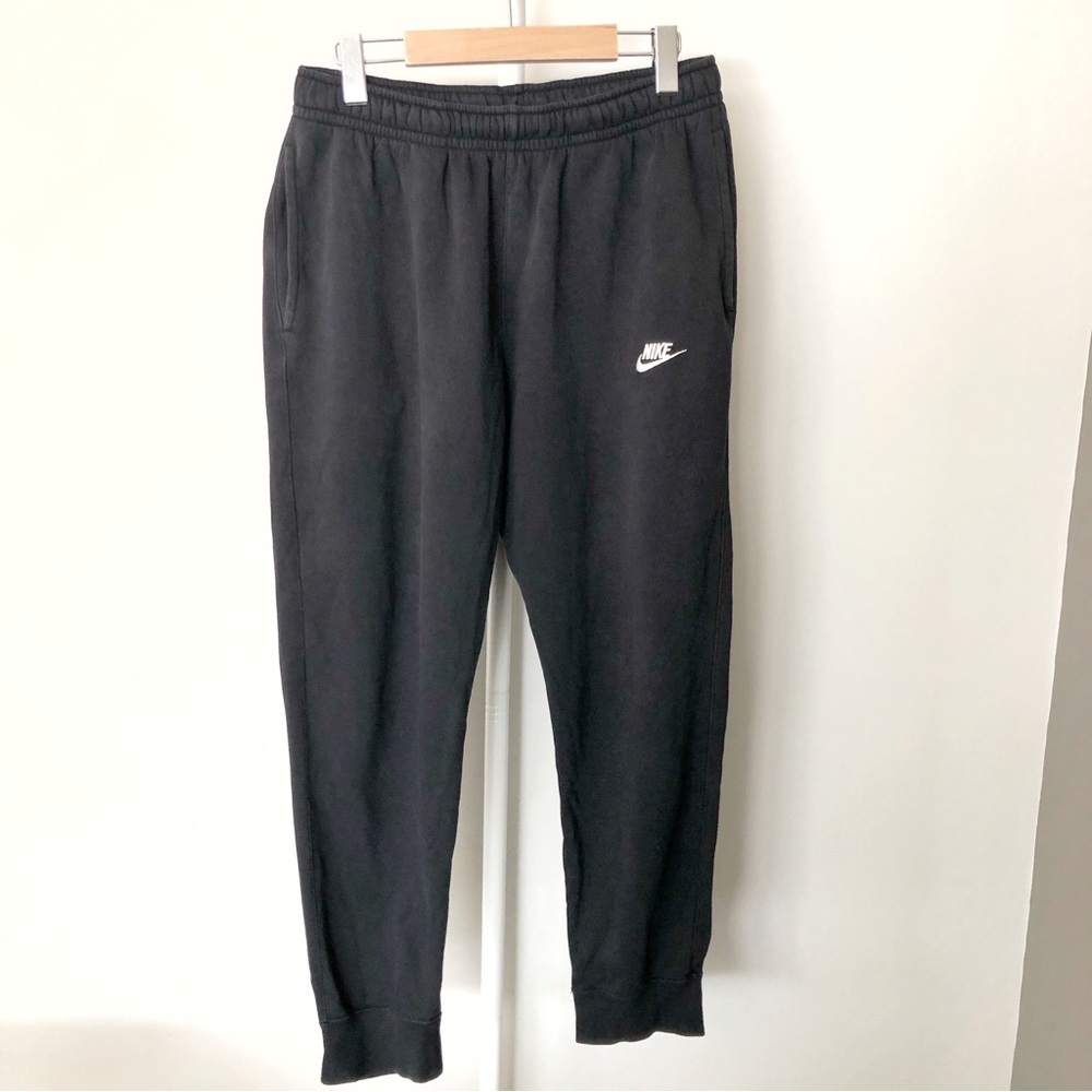 Nike Jogger Sweatpants Black With Nike Logo On the Front Women Size Large.